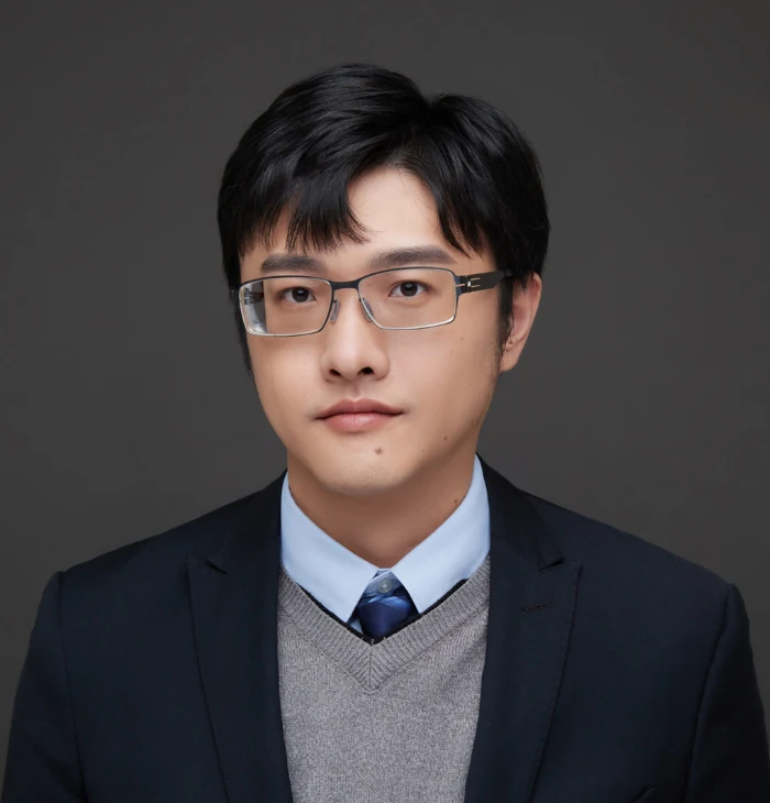 邱柏越律師